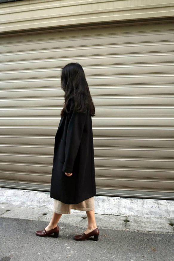 TAIZO COAT   黑色經典翻領羊毛大衣 第4張的照片