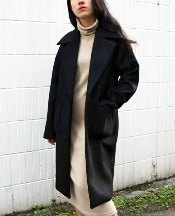 TAIZO COAT   黑色經典翻領羊毛大衣 第5張的照片