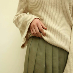 OLIVIA SKIRT -LIMITED EDITION 雙面絲橄欖綠百褶裙 第2張的照片
