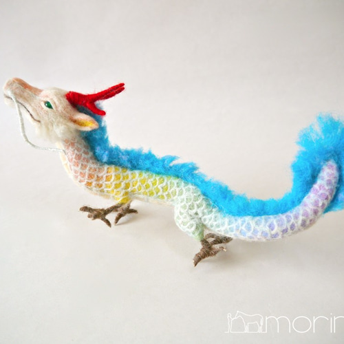 オーダー羊毛作品〉虹色龍 羊毛フェルト morin工房 HIROKO 通販 オーダー羊毛作品〉虹色龍 羊毛フェルト morin工房 HIROKO 通販