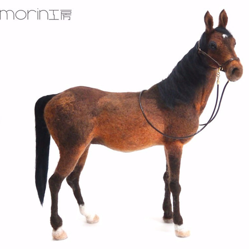羊毛フェルト 馬 サラブレッド(牡馬）(販売済み) 羊毛フェルト morin