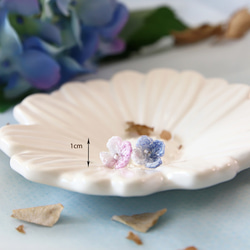 小さい紫陽花のピアス、海の青xピンク、かぎ針編み物、シルバーピアス、クリッ プOK 3枚目の画像