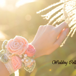 花嫁の手の花のかぎ針編みのピンクのバラの花束自然のつば線限定生産 1枚目の画像