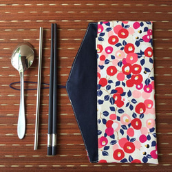adoubao- 筷套 餐具包 -紅&和風椿花 第3張的照片