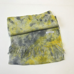 国産シルク100％手描き染めストール yellow&gray 2枚目の画像