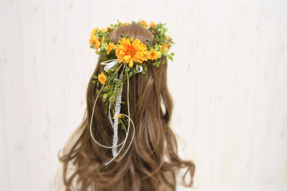 オレンジデイジーとグリーンの花かんむり ヘッドドレス（ウェディング  