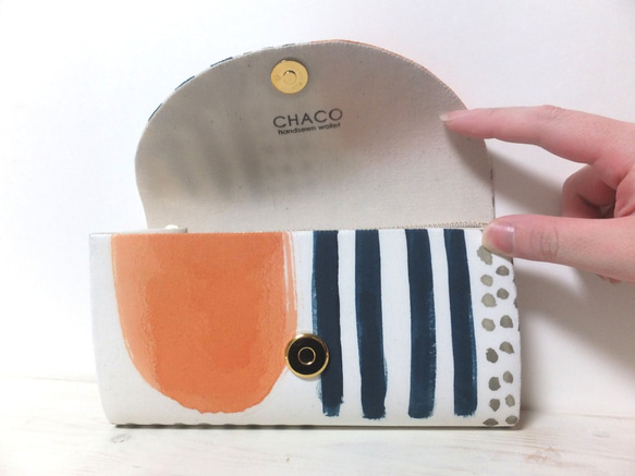 All handpaint and handsewn wallet 《a p r i c o t 》 第3張的照片