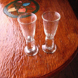 いいだまさおの吹きガラス　足太ワイングラス 2枚目の画像