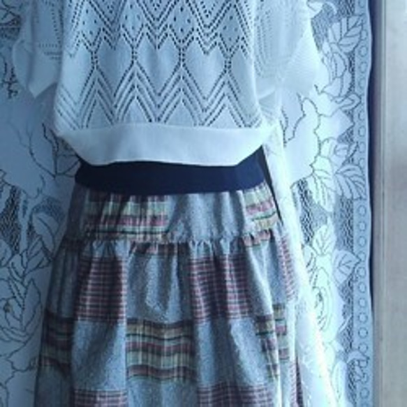 ほんのり感のリメイク結城紬のギャザースカートとタイ 8枚目の画像