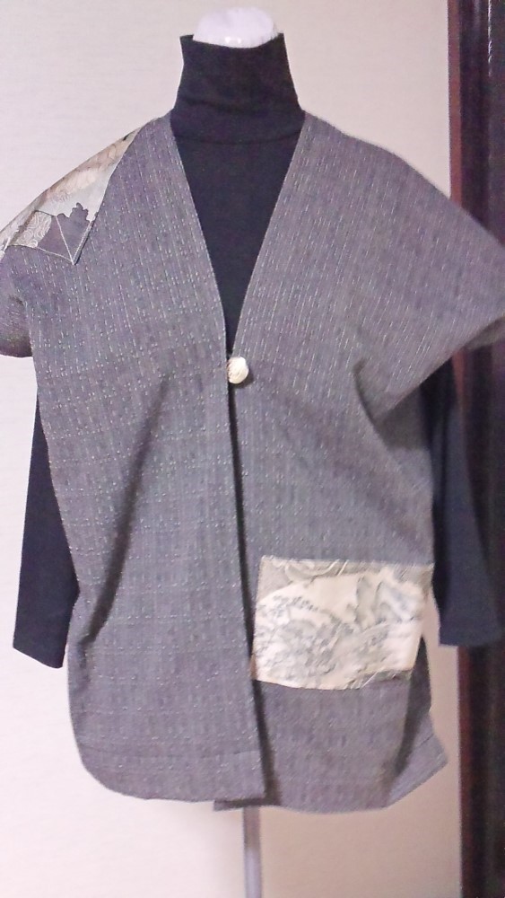 個性的な羽裏を配した服地ジャケットcreema限定