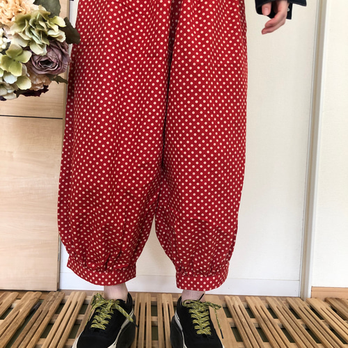 大人のバルーンパンツ○赤ドット柄○ キュロット・ワイドパンツ ハニぉ
