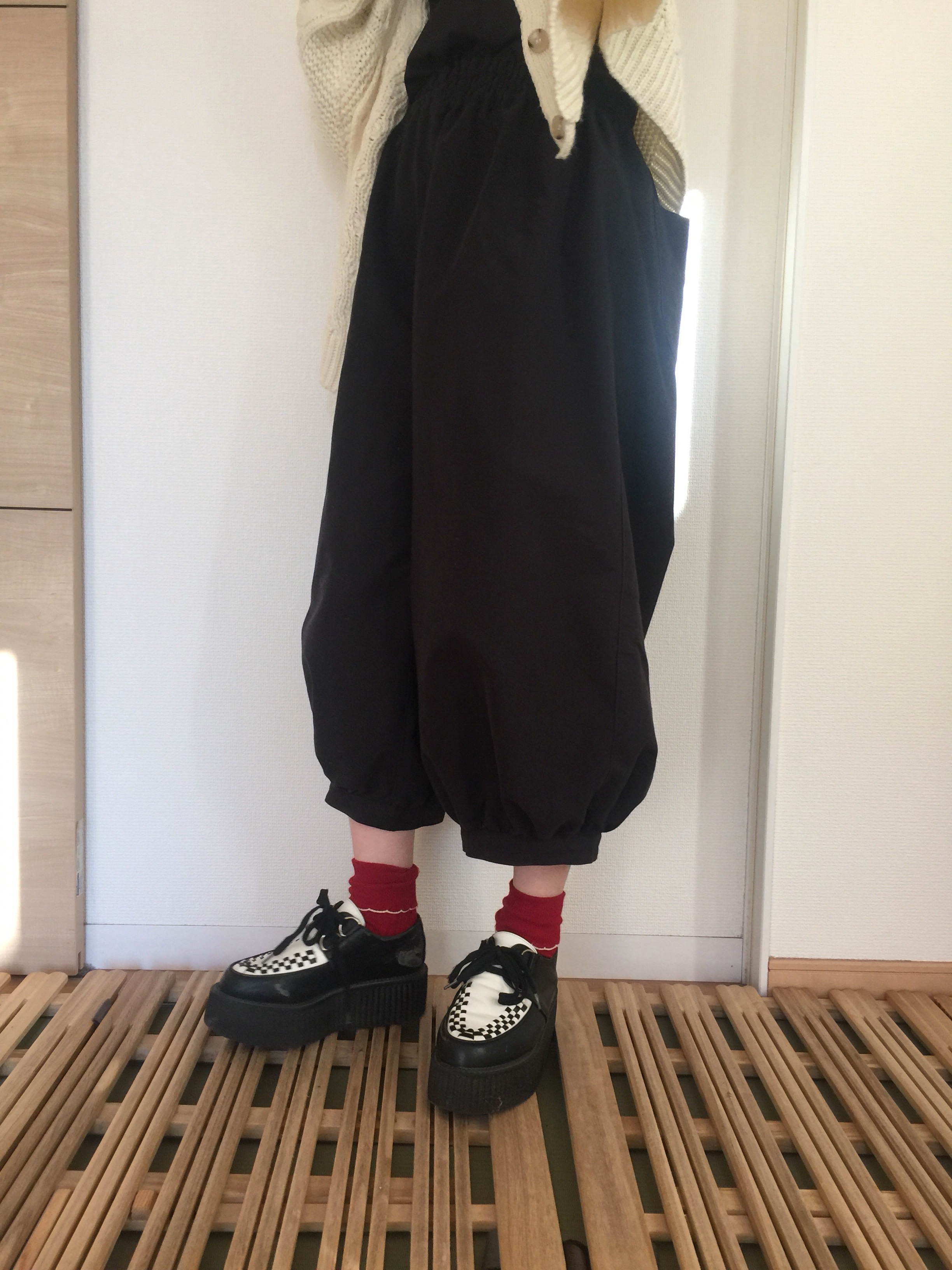 【再販★人気定番】大人のバルーンパンツ★後ろポケット★ブラックツイル生地