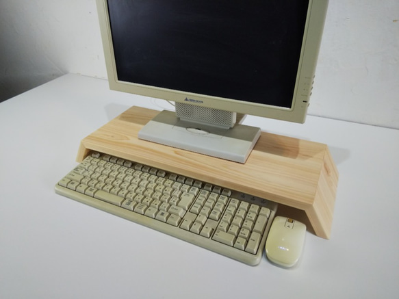 とんぼ様オーダー品　末広がりのパソコンモニタースタンド　デスクトップ台　/　国産ひのき 1枚目の画像