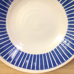 一條條線- 手工陶盤(寶藍) 第5張的照片