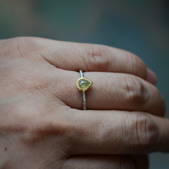 【M様オーダー品】ティーグリーンのナチュラル・ダイヤモンドの指環 2枚目の画像