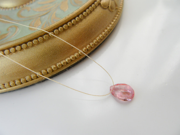 《ピンク トパーズ》肌に優しい＊絹糸のネックレス 2枚目の画像
