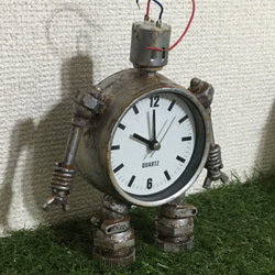 ビスナットロボット18号置時計 3枚目の画像