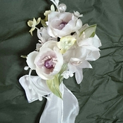 アンティークカラーの花かんむり&ブートニア 2枚目の画像