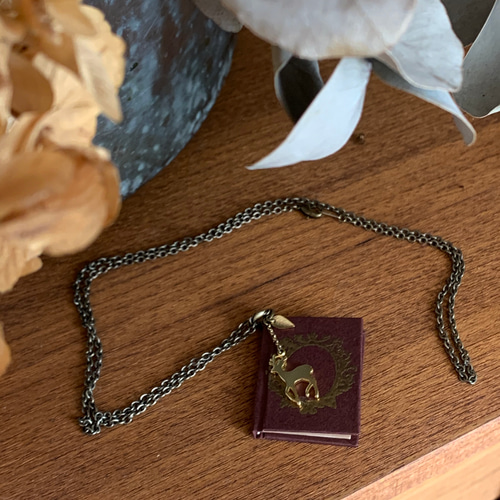 豆本】Book Pendant【ブックペンダント】りんごチャーム・チェーン  