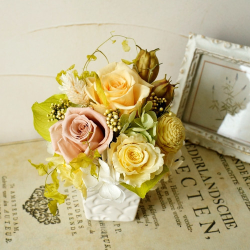 ひだまりフラワーアレンジメント プリザーブドフラワー atelier