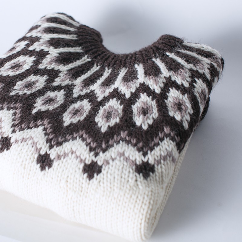 【限定】北欧風刺繍たっぷり　ウール・ セーター ニットLH73Pニット・セーター