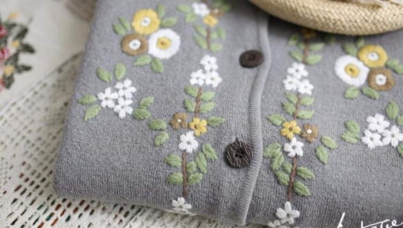 ウール100% 刺繍 テーブルクロス