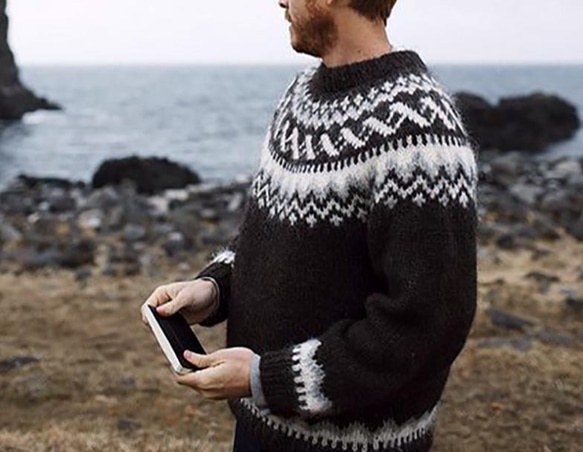 【限定】北欧風刺繍たっぷり　ウール・ セーター ニットLH733 2枚目の画像