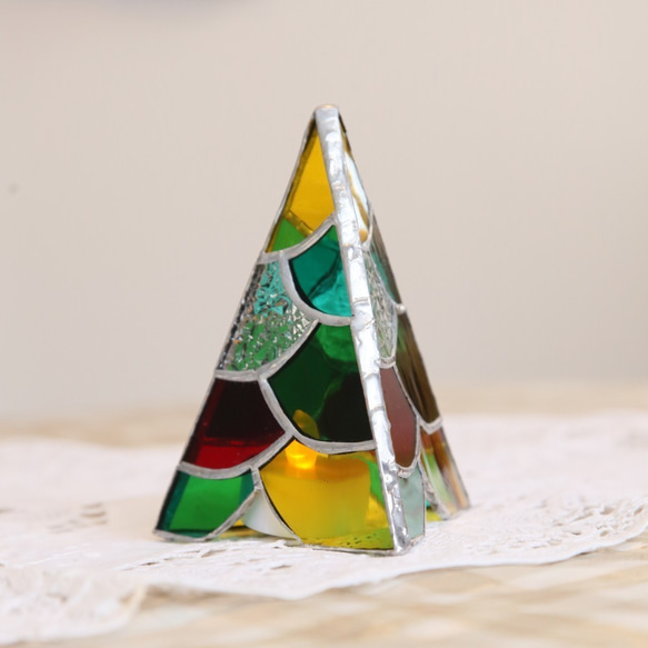 ステンドグラスのクリスマスミニツリー ステンドグラス ミニクリスマスツリー （黄・赤・緑） その他