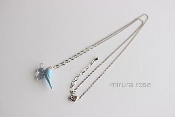 インコとガラスの実のネックレス・セキセイインコ・鳥好きさんへのプレゼントに♡ 5枚目の画像