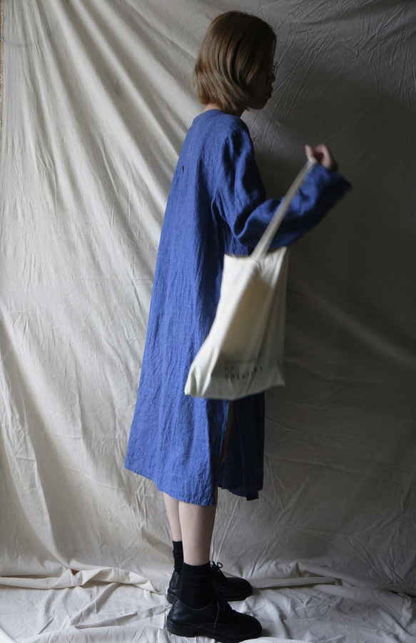 linen long shirt denim亞麻家居長襯衣（單寧色） 第1張的照片