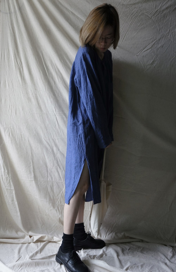 linen long shirt denim亞麻家居長襯衣（單寧色） 第2張的照片