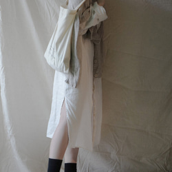 linen long shirt white亞麻家居長襯衣（白色） 第3張的照片