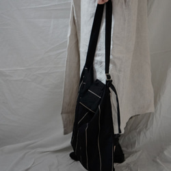 #308 tote bag  STRIPE&BLACK 條紋黑色拼接單肩包 第2張的照片
