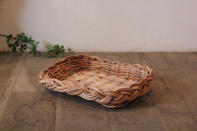 おまとめのひとつ  籐編みかご