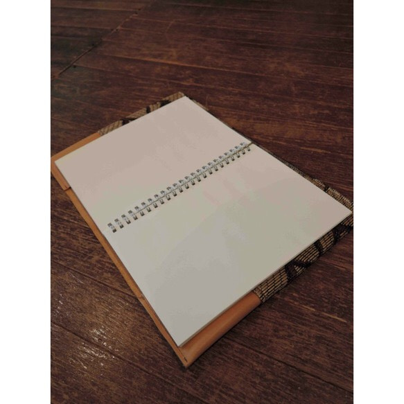 RATA レザーカバーの『note♥book』camel/A５サイズ 3枚目の画像