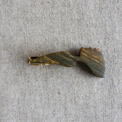 ハエトリグサ木製ネクタイピン 2枚目の画像