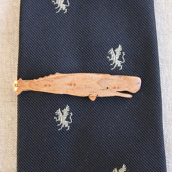 マッコウクジラ木製ネクタイピン 6枚目の画像