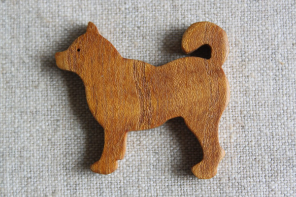 柴犬木製アクセサリー（セミオーダー） 1枚目の画像