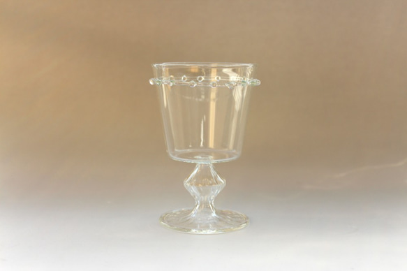手作りガラスのワイングラス 2 1枚目の画像