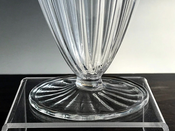 耐熱ガラスのフラワーベース 3 4枚目の画像