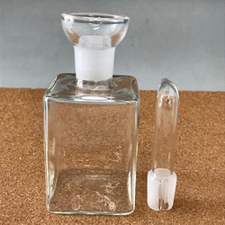 耐熱ガラスのオイル&ビネガーボトル M1 四角柱タイプ 2枚目の画像