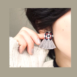 手刺繍耳飾り✺ビザンチン　ネイビー　【ピアス】 6枚目の画像