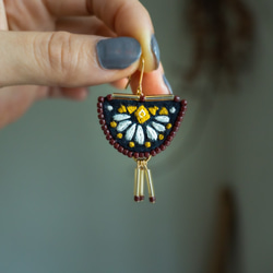 刺繡耳環✺”kirkas-棕色 第4張的照片