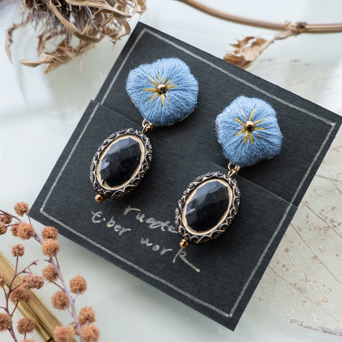 ✺刺繍耳飾り✺ 
