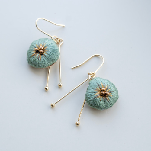 ✺刺繍耳飾り✺ 