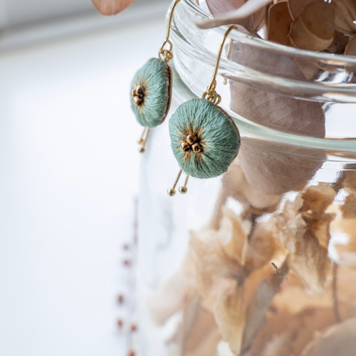 ✺刺繍耳飾り✺ 