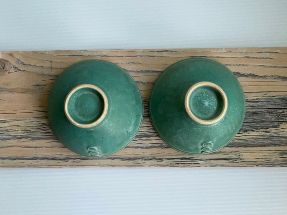 《送料無料 》青銅釉　ボタン付き ペア茶碗（２個セット） 5枚目の画像
