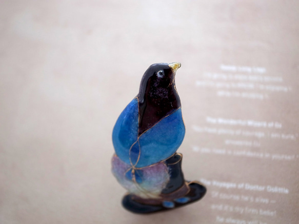 紫極楽鳥のミランダのブローチ 264 1枚目の画像