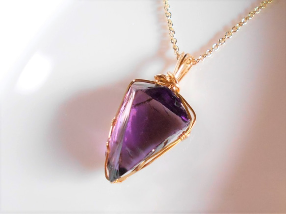 ＳＯＬＤ春分Creema限定価格　アンダラクリスタル　Sovereign Amethyst　「神秘性と高いマインド」 4枚目の画像