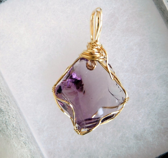 SOLD アンダラクリスタルペンダント　「魂の記憶」Sovereign Amethyst 　 4枚目の画像